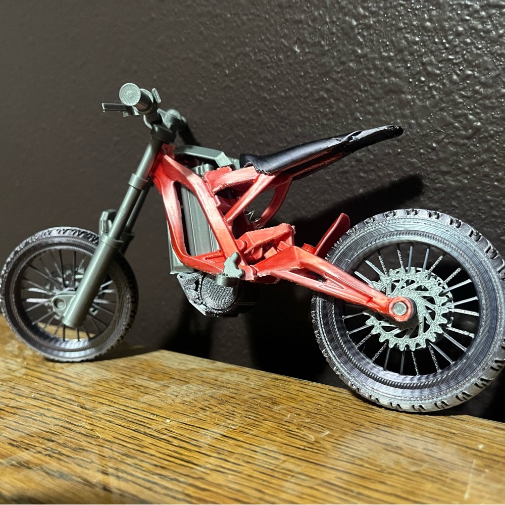 1:9 Scale Surron Light Bee X (Red)